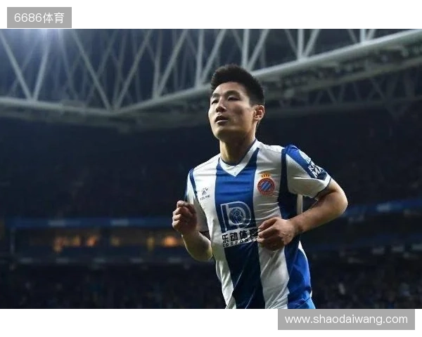 近两个西甲赛季,只有巴埃纳和拉菲尼亚创造了100+次机会 近两个西甲赛季,只有巴埃纳和拉菲尼亚创造了100+次机会